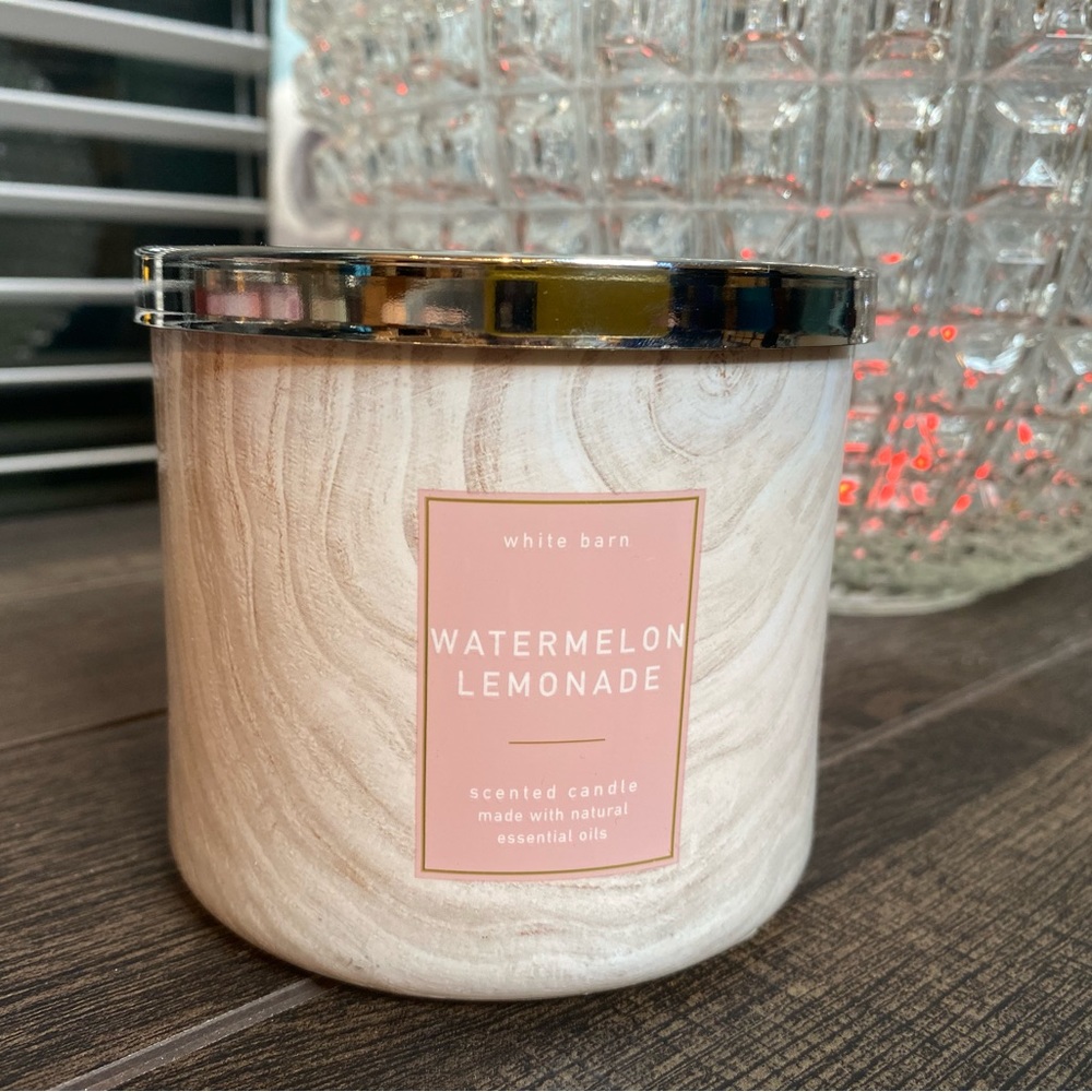 Bath & Body Works White Barn Watermelon Lemonade  3 Wick Candle